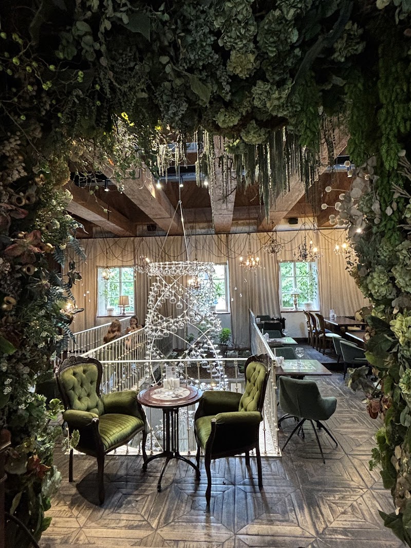 Monica Pinza Pasta Bar